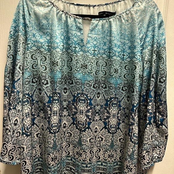 White House Black Market Tops - White House Black Market Blue Graphic 3/4 Sleeve Blouse size 2XL/ NWOT
